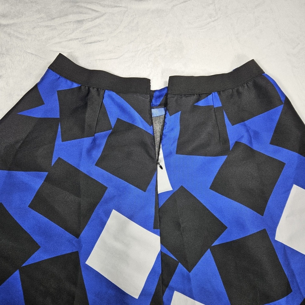 Lane Bryant Skirt Size 16 POCKETS Stretchy Waist Blue Black Geometric Pleated - Picture 6 of 8